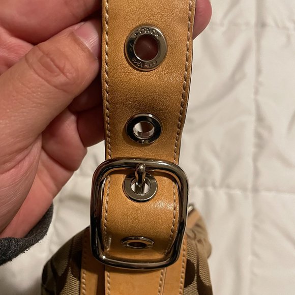 Original COACH Tan/Brown Monogram Purse - Picture 11 of 11